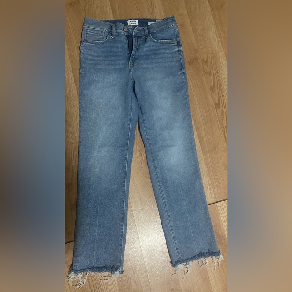 Kensie ankle boyfriend jeans. The slim. Size 6